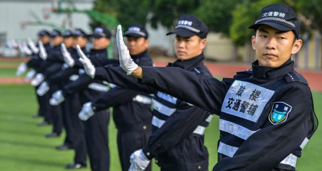 辅警故事|蔡豆这位社区辅警的故事“有温度”