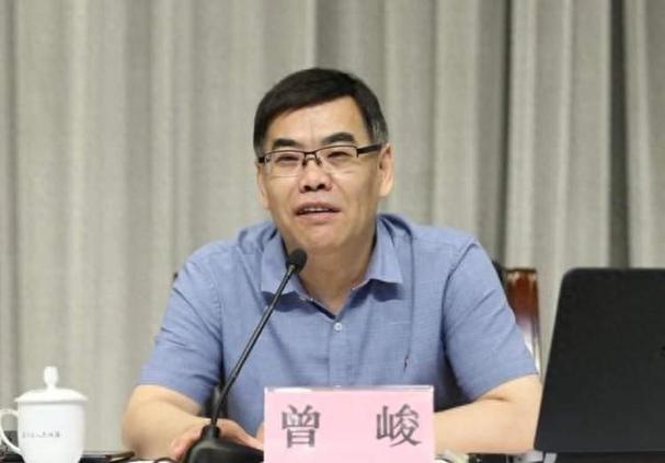 区委党校2023年秋季学期开学典礼举行,陆方舟同党员干部谈心交流
