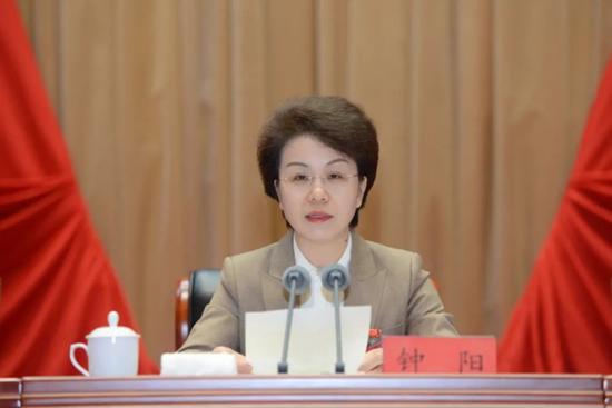 珠晖区委五届三次全会召开思想上更合心工作上更合力行动上更合拍