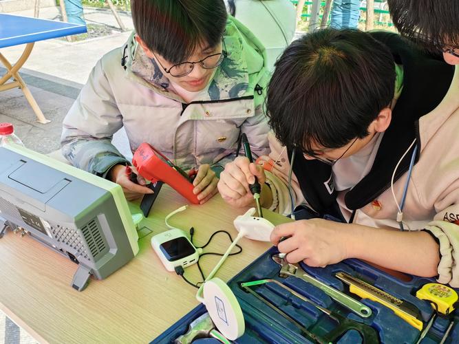 大学生家电维修:新时代的技能培养与未来发展